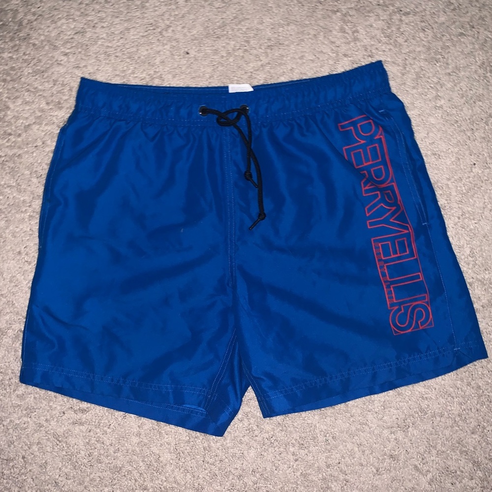 Perry Ellis Medium Swim Trunks